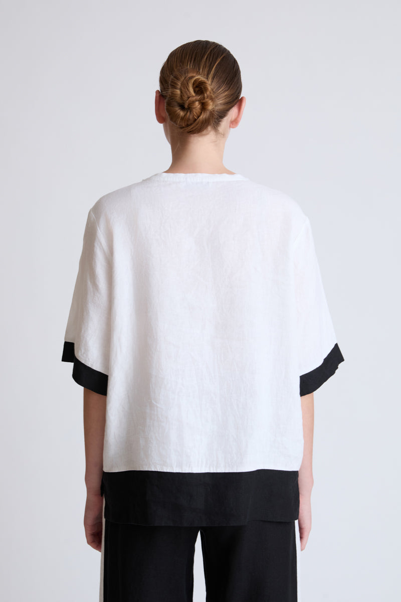 Lycra blouse with contrasting details and print