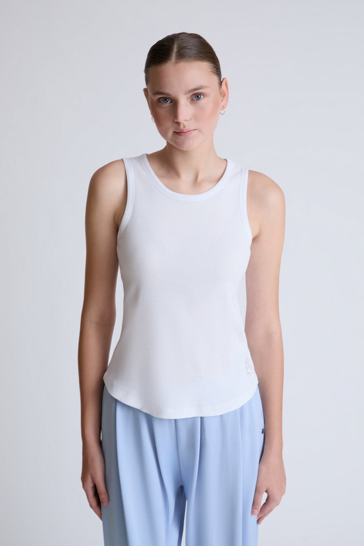 Ärmelloses Top aus Bambus‑Viskose‑Elasthan mit Rundhalsausschnitt – white #Farbe_10000 white