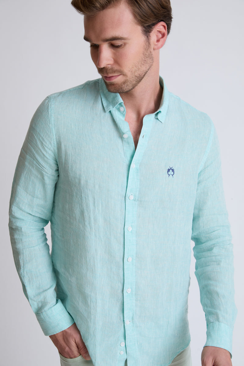 Herrenhemd aus 100% Leinen mit Modern Fit. Atmungsaktiv, leicht und ideal für stilvolle Sommer- und Casual-Looks – mint mel. #Farbe_50701 mint mel.