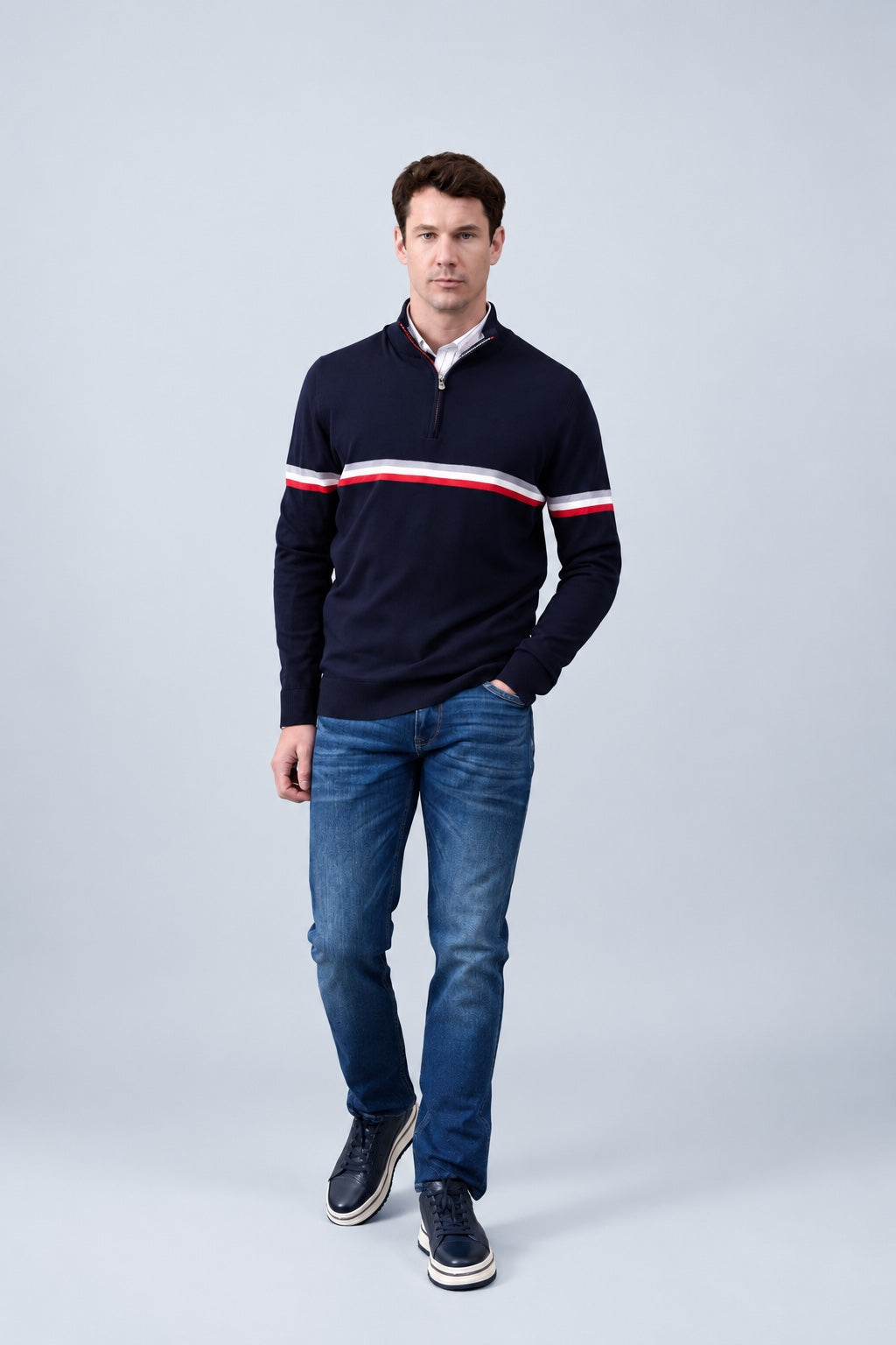 Troyer aus Viskose-Polyester-Mix mit maritimen Brustreifen in navy combi 1