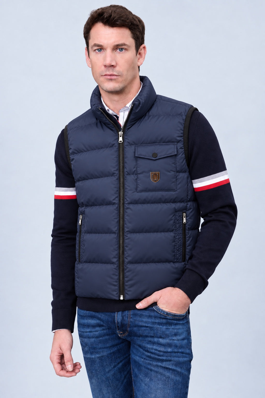 Steppweste aus Polyester mit Stehkragen in navy, Ansicht 3