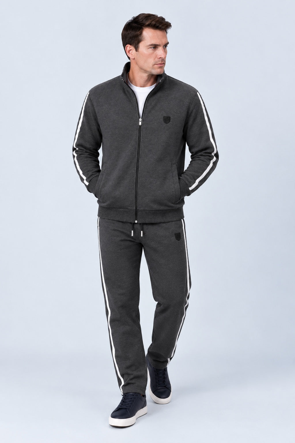 Sweat‑Hose aus Baumwoll‑Mix mit Kontraststreifen in anthra mel., Ansicht 2