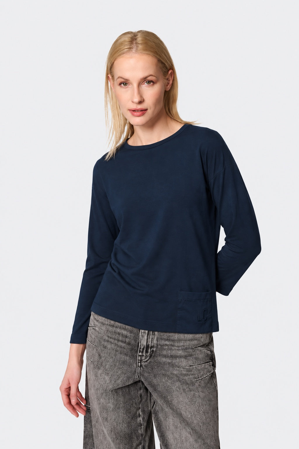 T‑Shirt aus Baumwoll‑Elasthan mit 3/4‑Arm und Logo‑Detail in navy, Ansicht 3