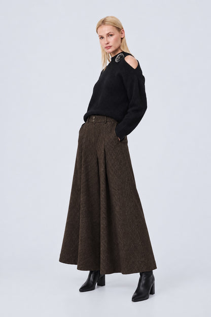 Culotte aus Polyester-Viskose-Mix mit Nadelstreifen und Bundfalten in brown, Ansicht 3