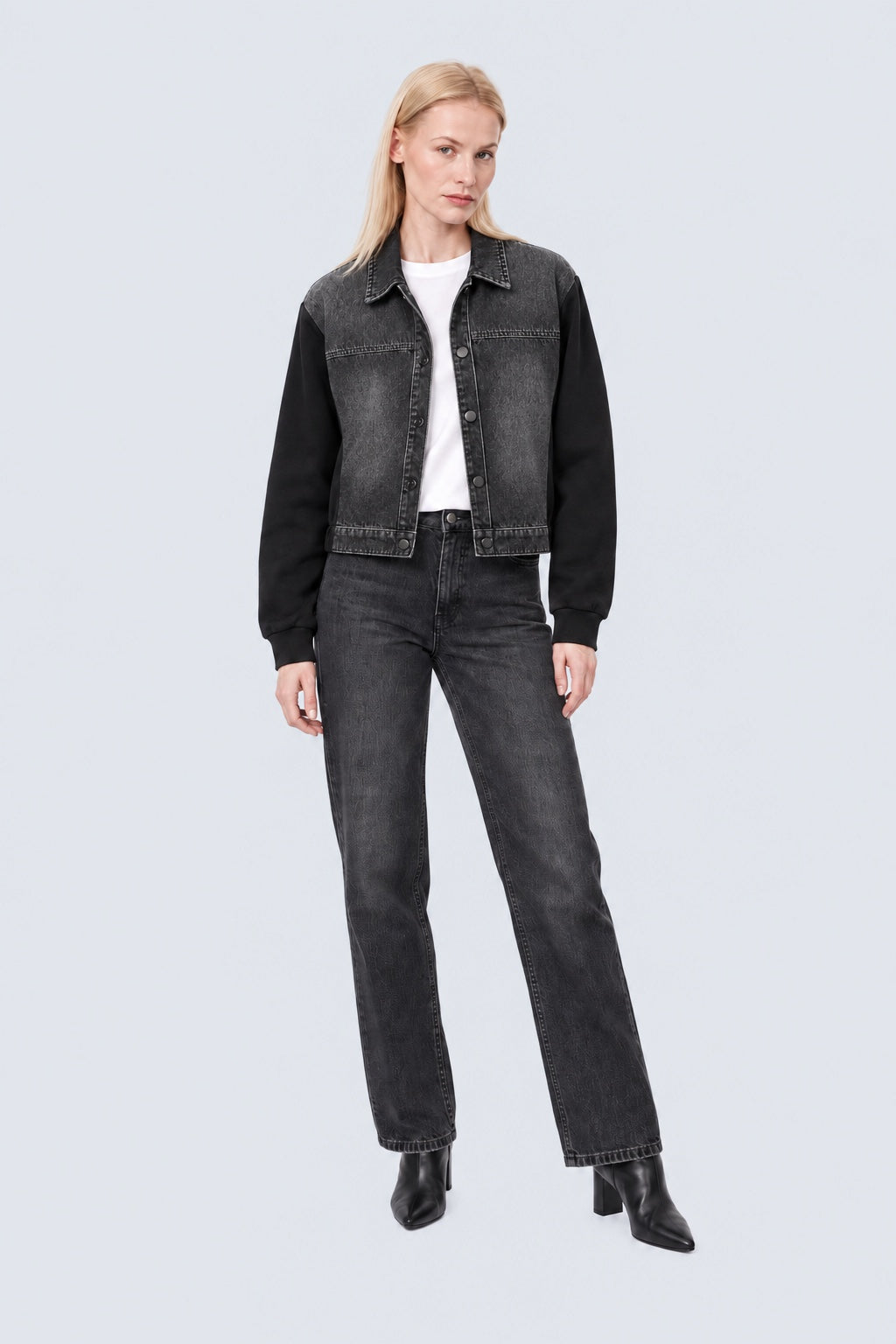 Jeansjacke im Materialmix mit Sweat‑Ärmeln in black