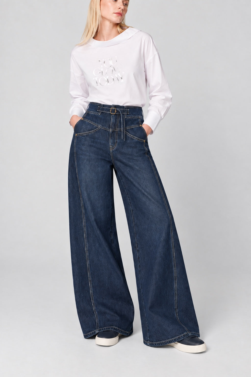 Zara Barrel Jeans aus Baumwolle mit Gürtel‑Detail in denim, Ansicht 2