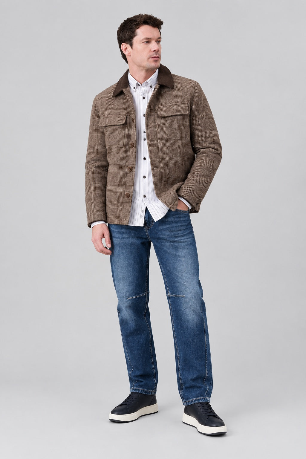 Tilda Mom Fit Jeans aus Baumwolle mit Kniedetail in denim