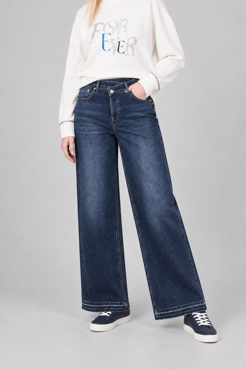 Bea Wide Leg Jeans mit Cross‑Belt‑Bund in Blue Denim in retro blue, Ansicht 3