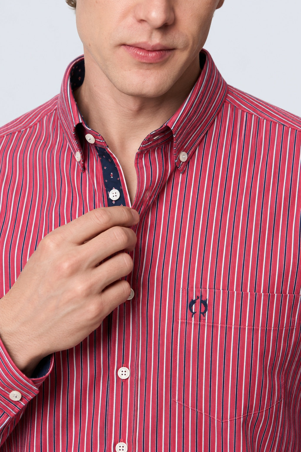 Button‑Down‑Hemd aus Baumwolle mit maritimem Streifenmuster in red stripe 1, Ansicht 3
