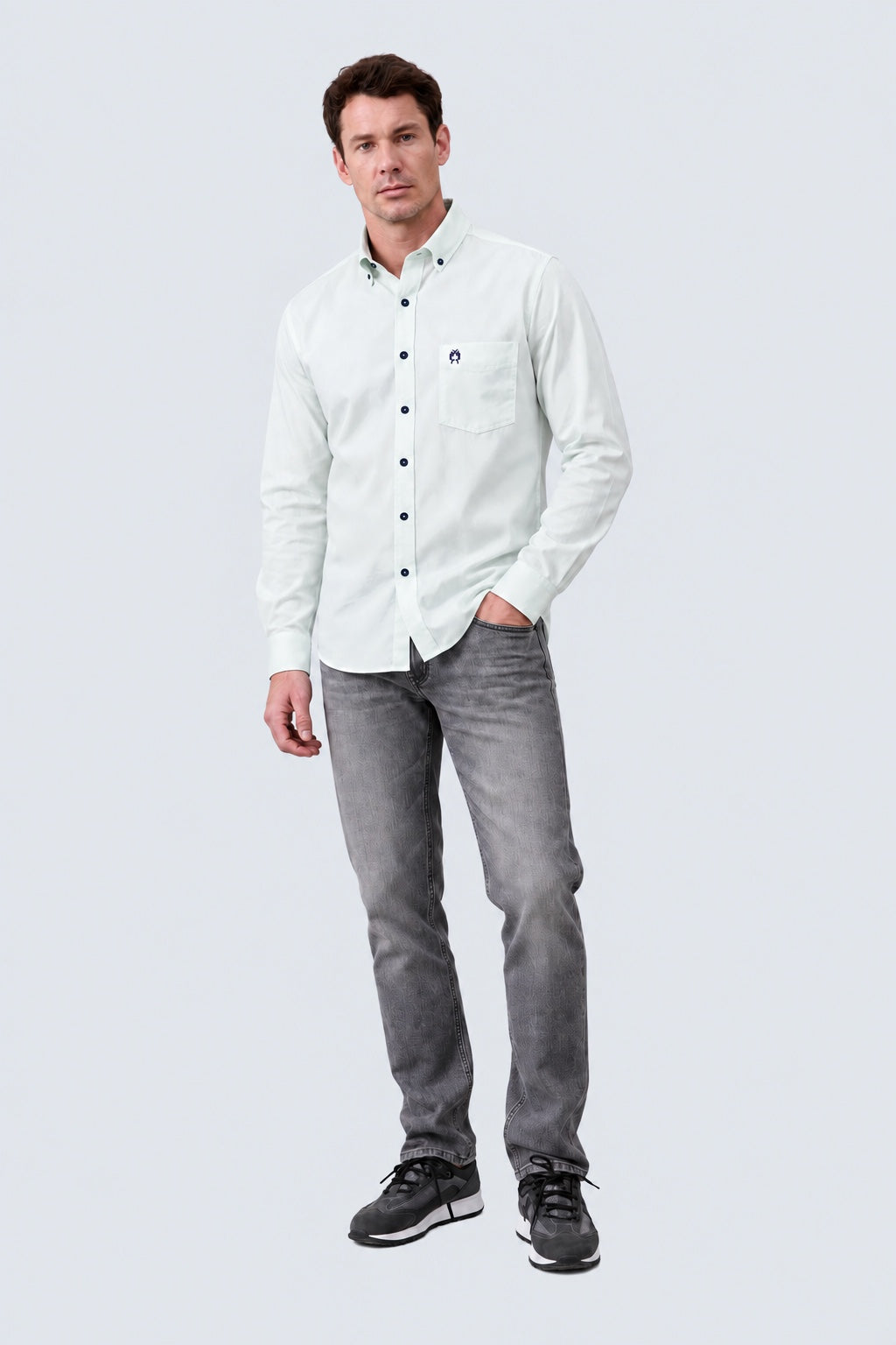 Button-Down-Hemd aus Oxford-Baumwolle mit Brusttasche in white oxford