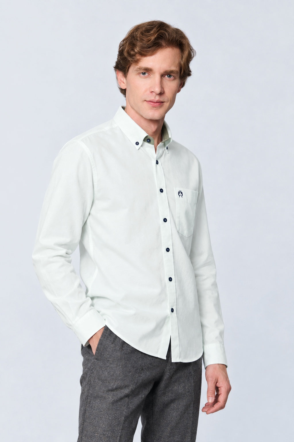 Button‑Down‑Hemd aus Baumwolle in Denim‑Optik in white oxford, Ansicht 2