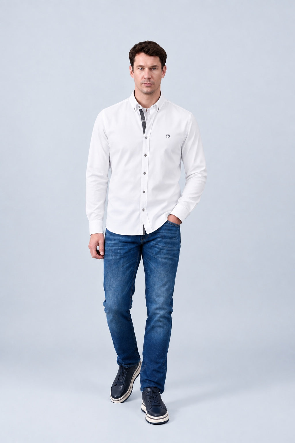 Weißes Hemd aus Baumwolle mit Button-down-Kragen, Modern Fit in white, Ansicht 3