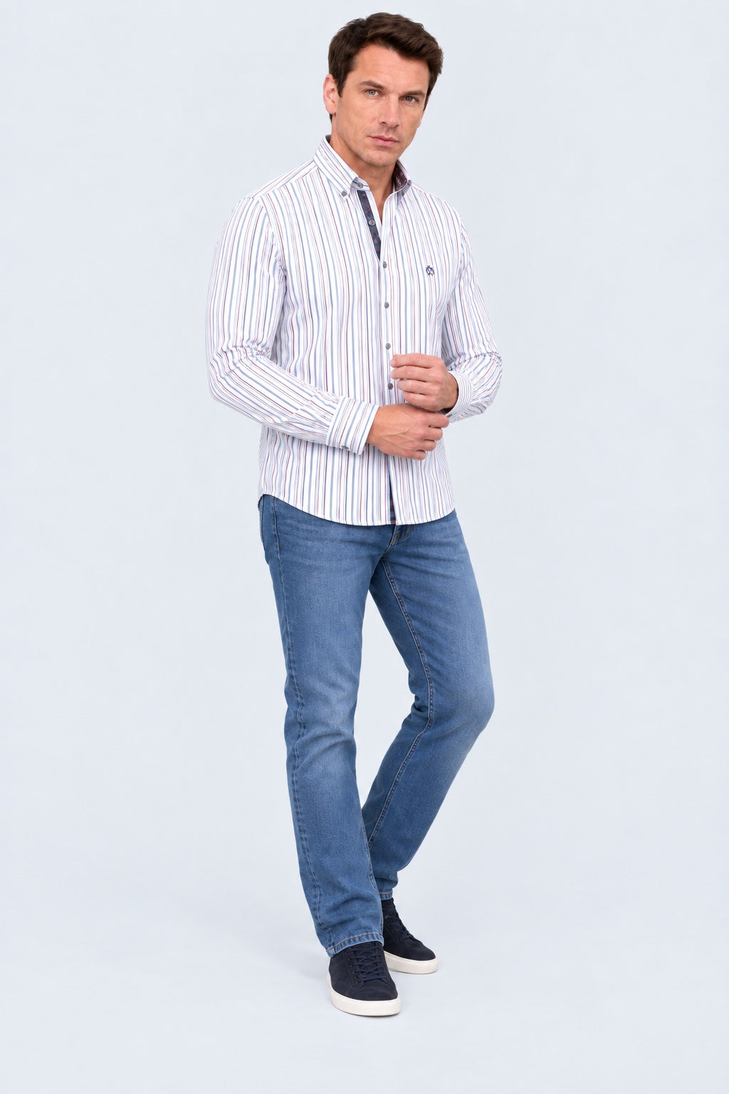 Button‑Down‑Hemd mit Streifenmuster aus Baumwolle in bordo stripe 2, Ansicht 3