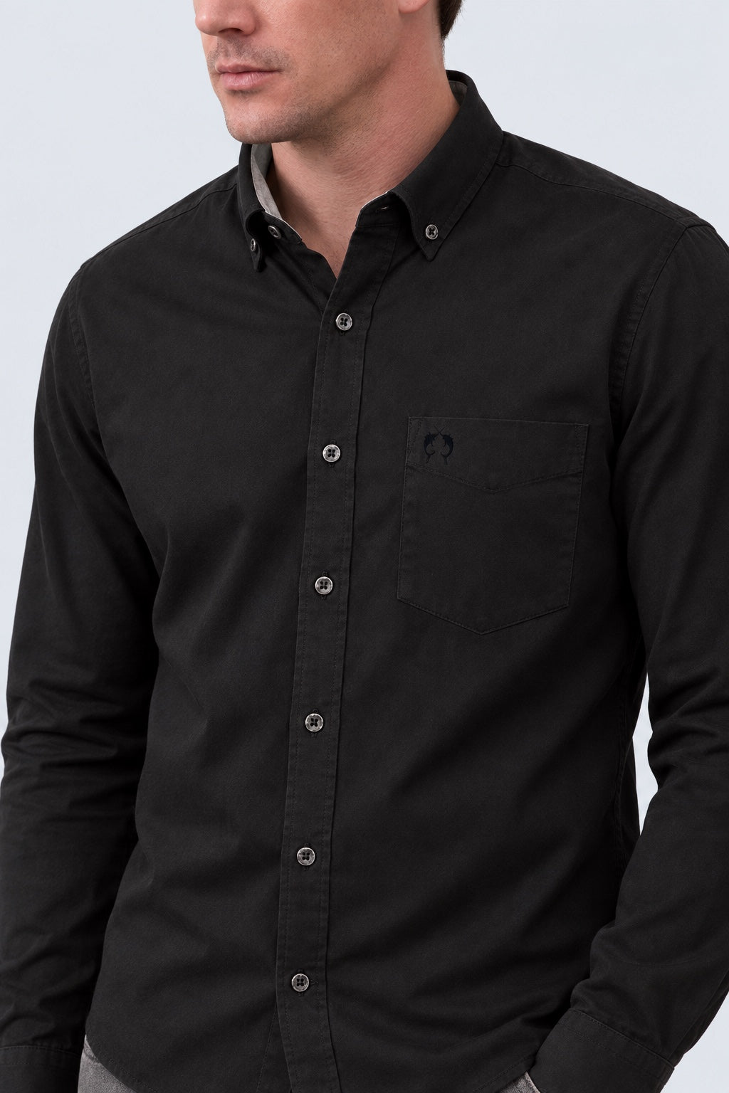 Button‑Down‑Hemd aus Baumwoll‑Stretch‑Mix in Schwarz in black, Ansicht 3