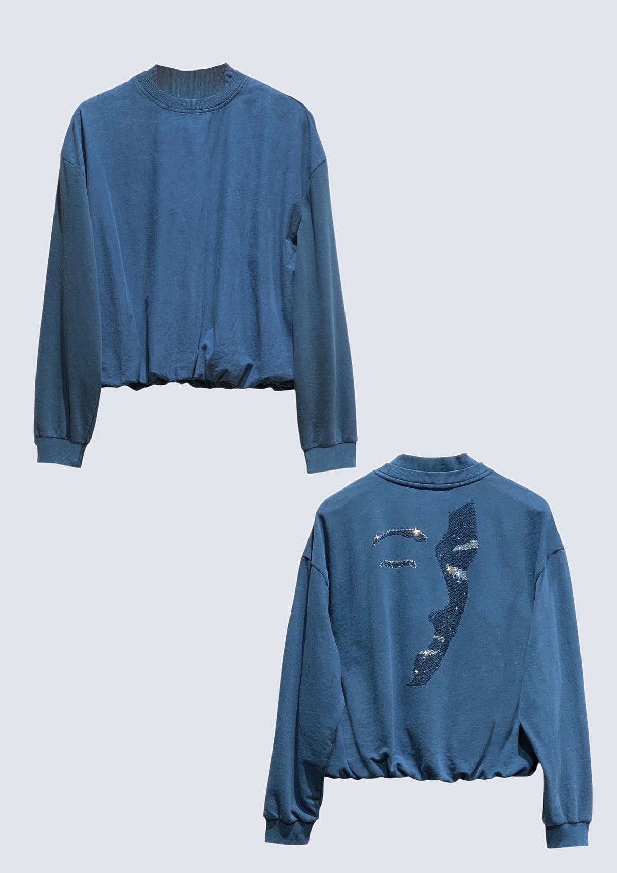 Sweatshirt aus reiner Baumwolle mit Strass‑Rückenmotiv – 70400 