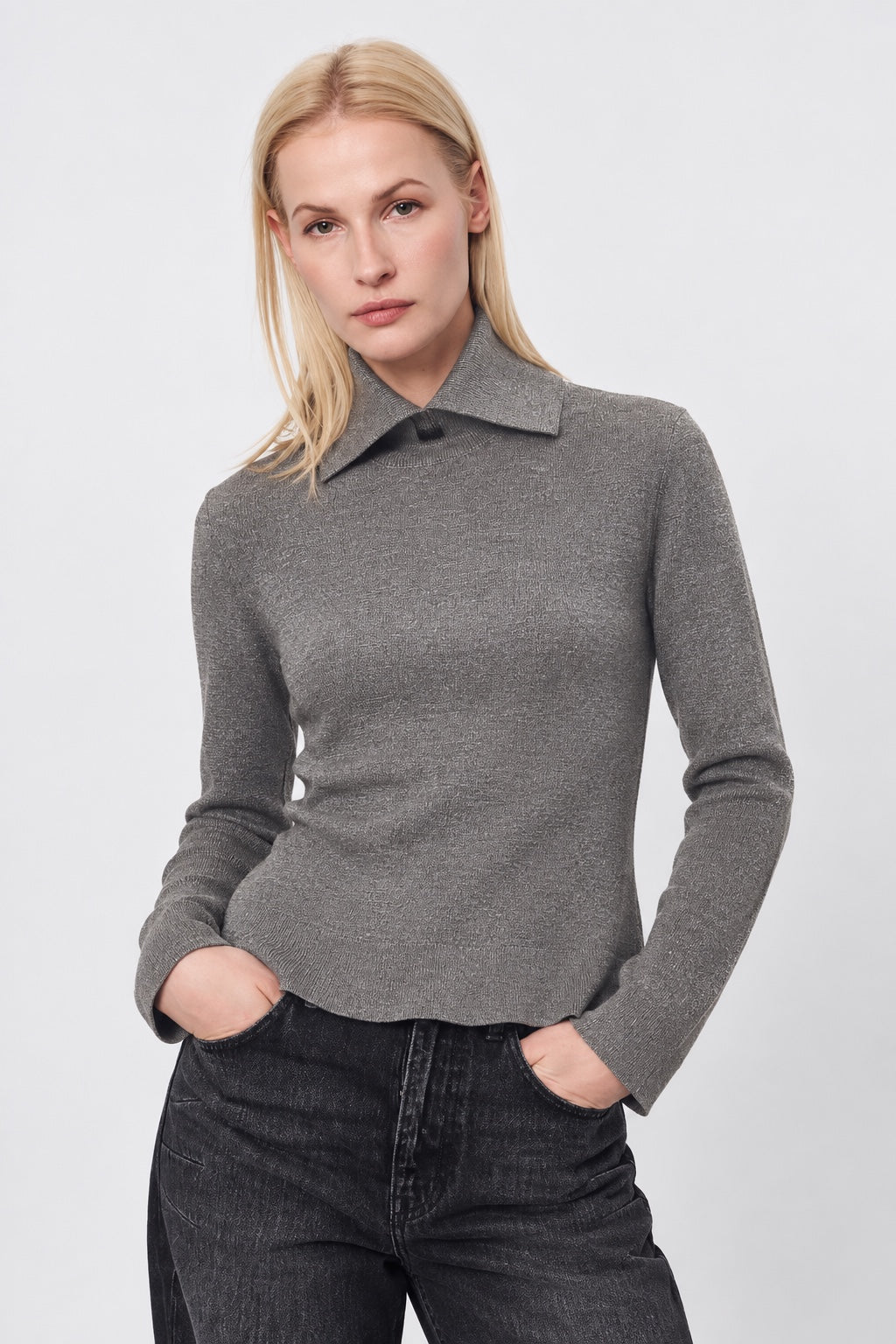 Strickpullover mit Rollkragen und Hemdkragen‑Detail in grey mel