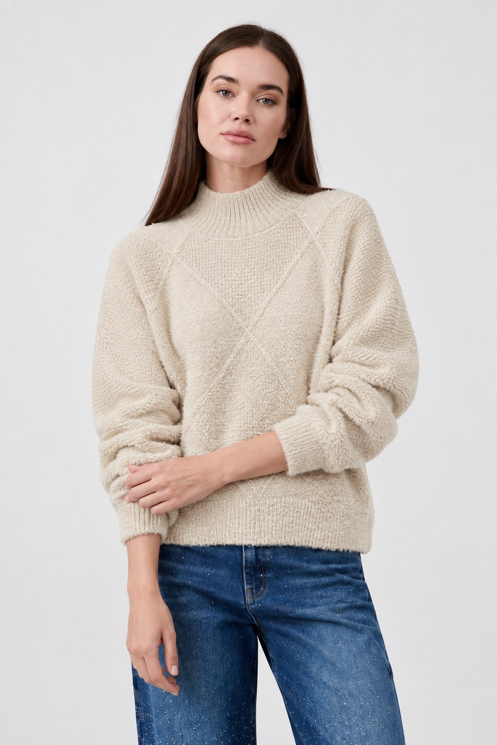 Strickpullover aus Polyamid mit Stehkragen und Strukturmuster in off white, Ansicht 3