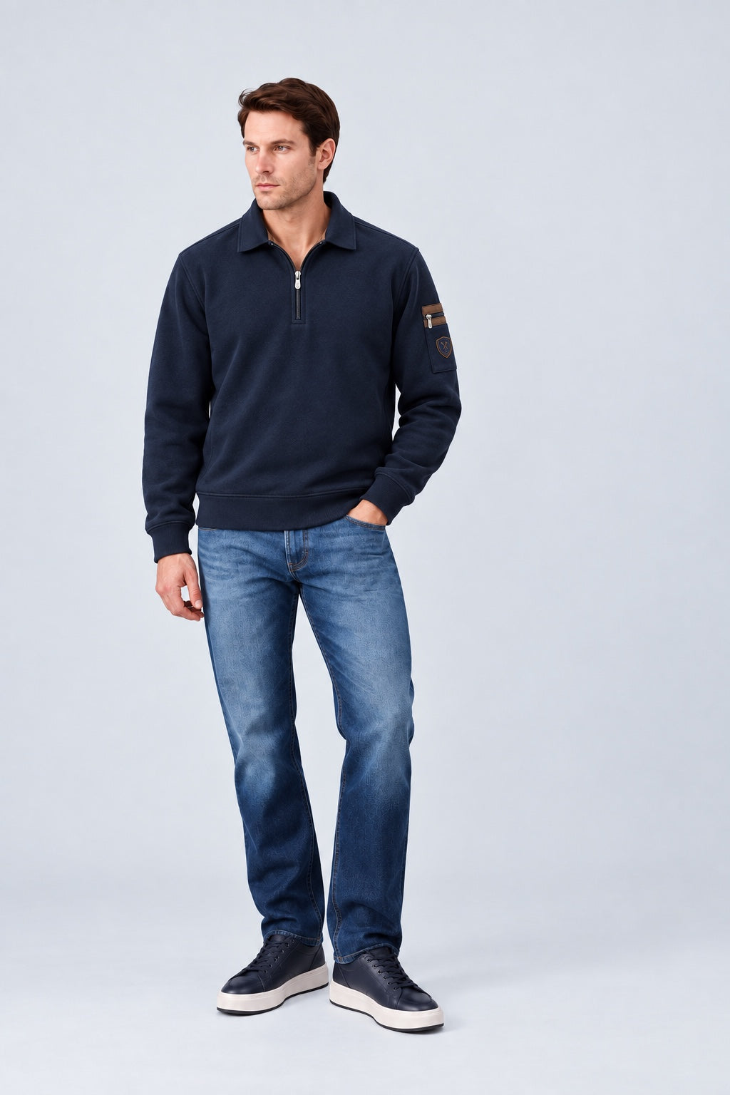 Sweat-Polo aus Viskose-Mix mit Reißverschluss und Ärmeltasche in navy