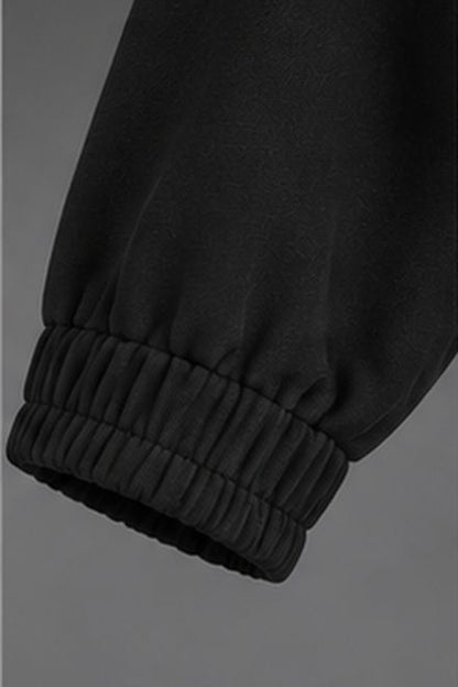 Detail: elastisches Ärmelbündchen